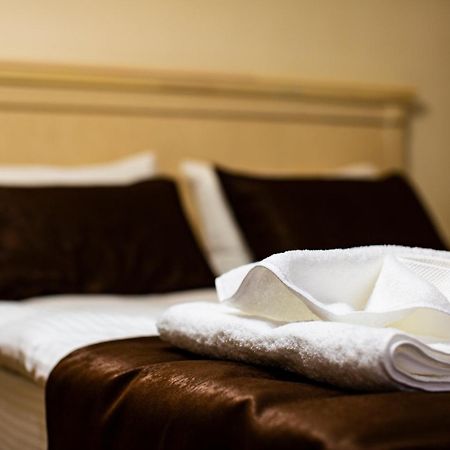 Sulo Atyrau Hotel ภายนอก รูปภาพ