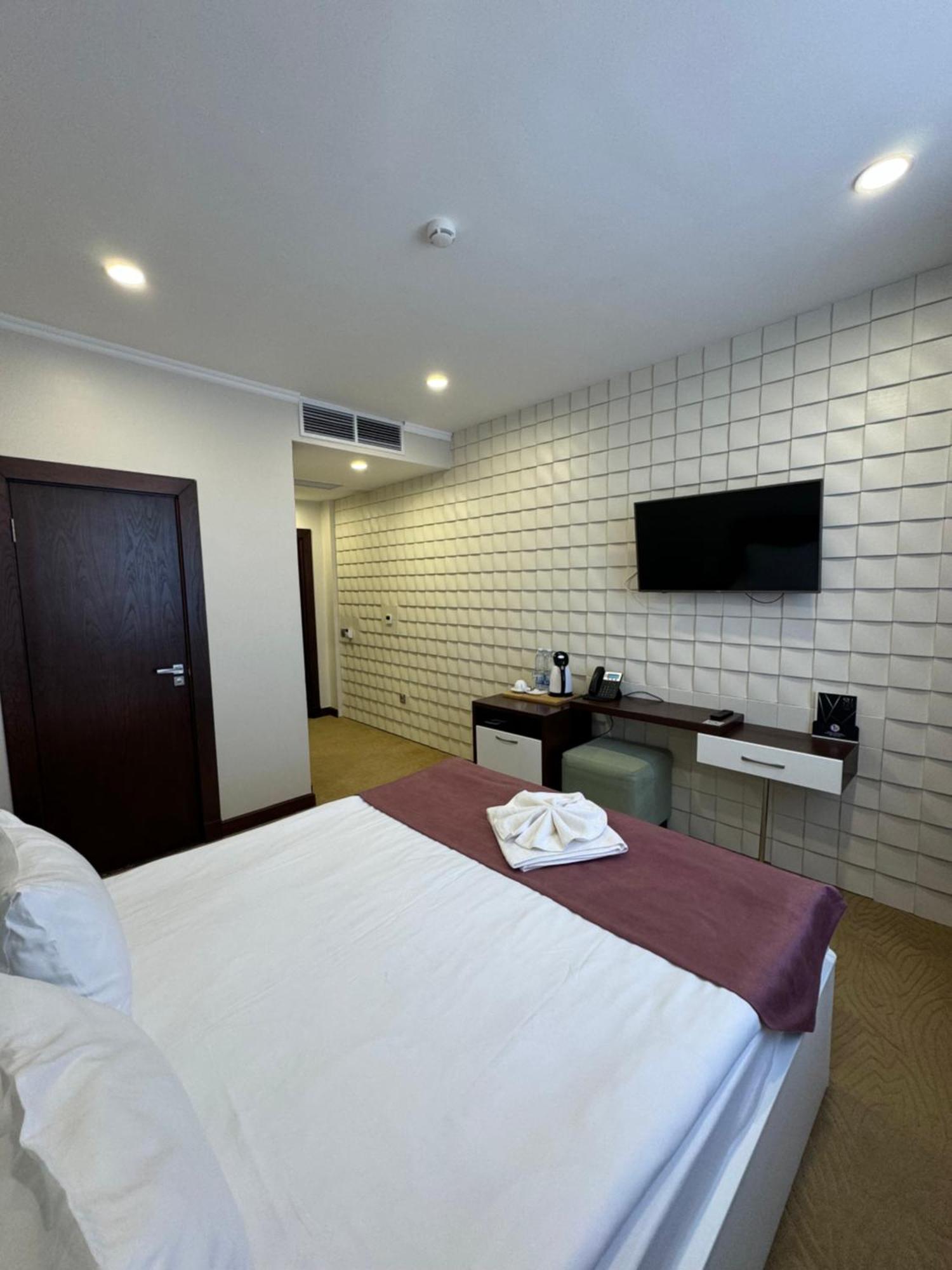 Sulo Atyrau Hotel ภายนอก รูปภาพ