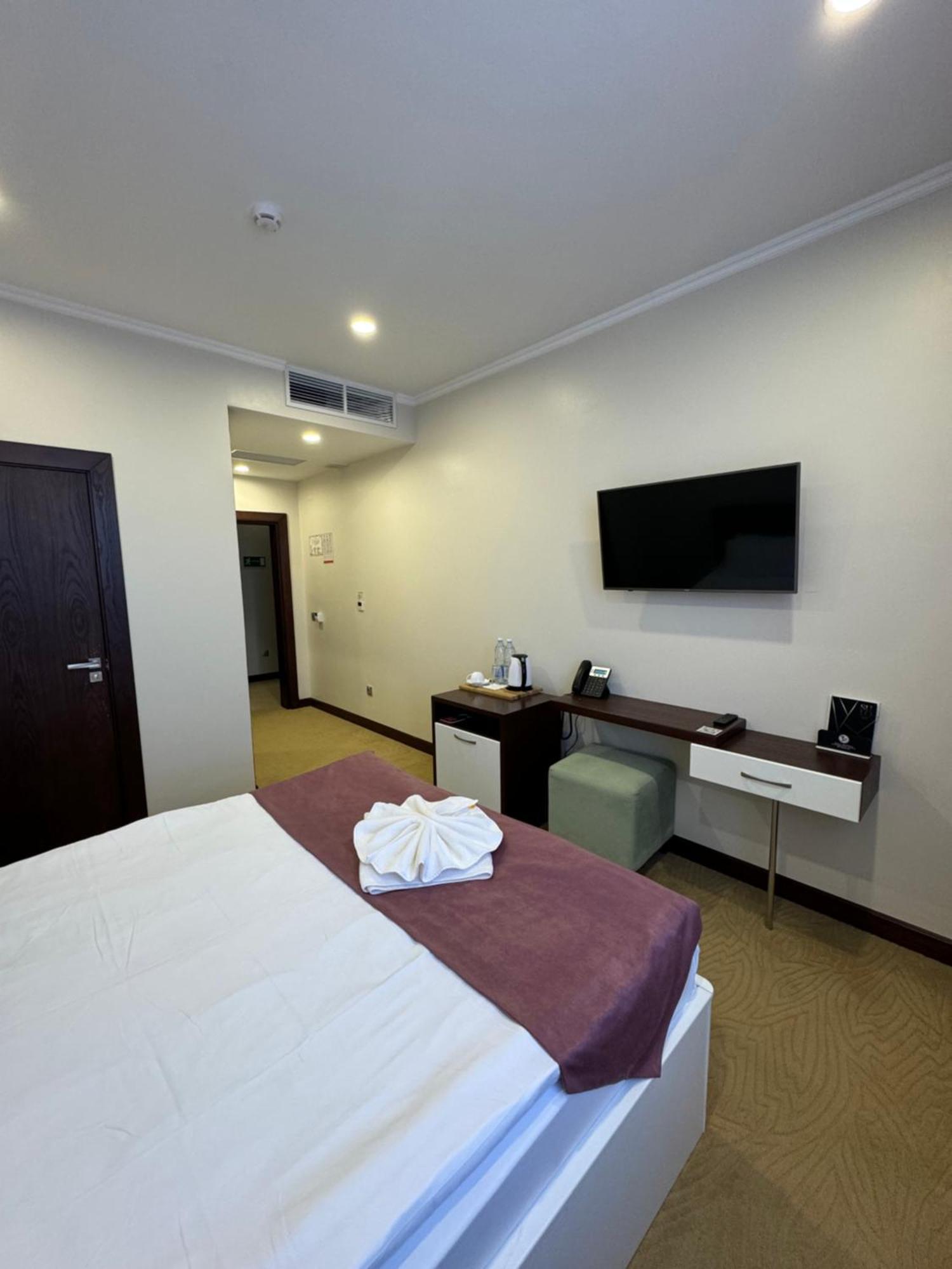 Sulo Atyrau Hotel ภายนอก รูปภาพ