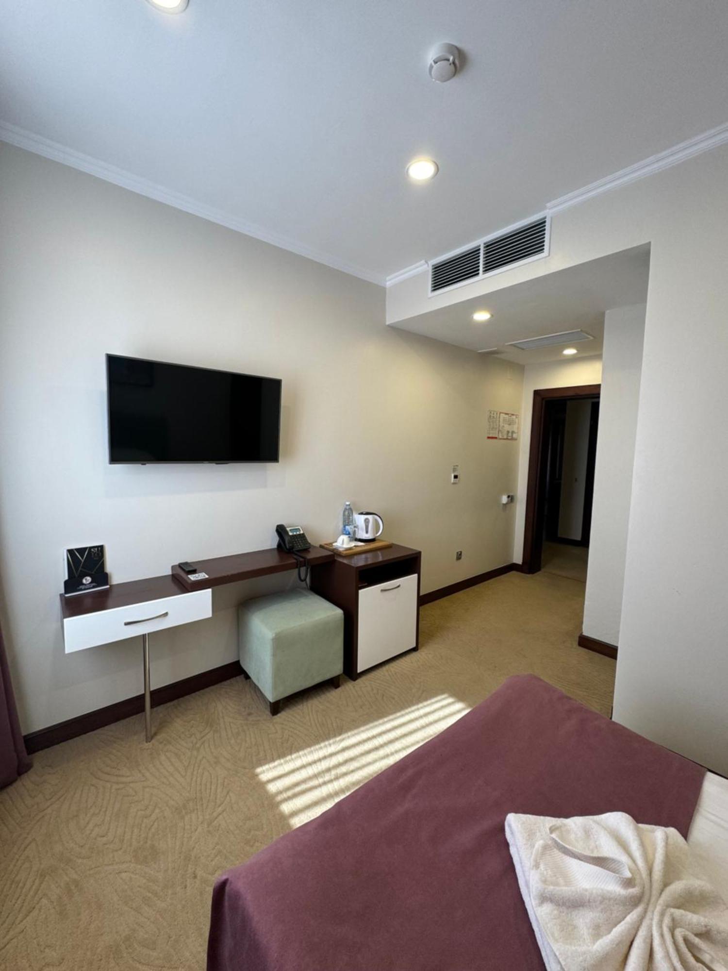 Sulo Atyrau Hotel ภายนอก รูปภาพ