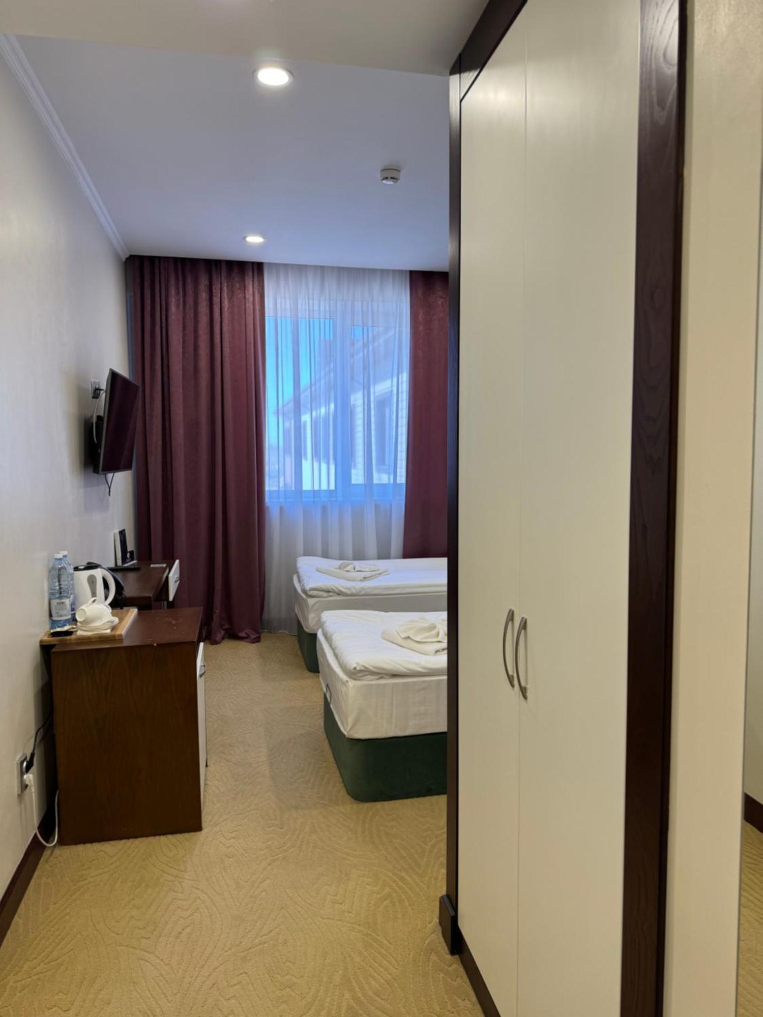Sulo Atyrau Hotel ภายนอก รูปภาพ