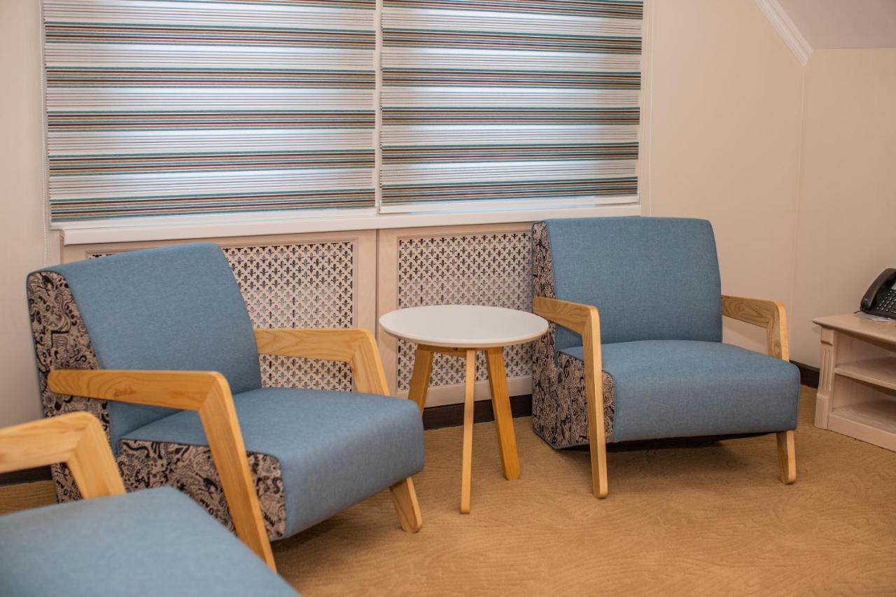 Sulo Atyrau Hotel ภายนอก รูปภาพ